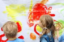 Little Artist: Big Painting - (c)Susie Hargreaves