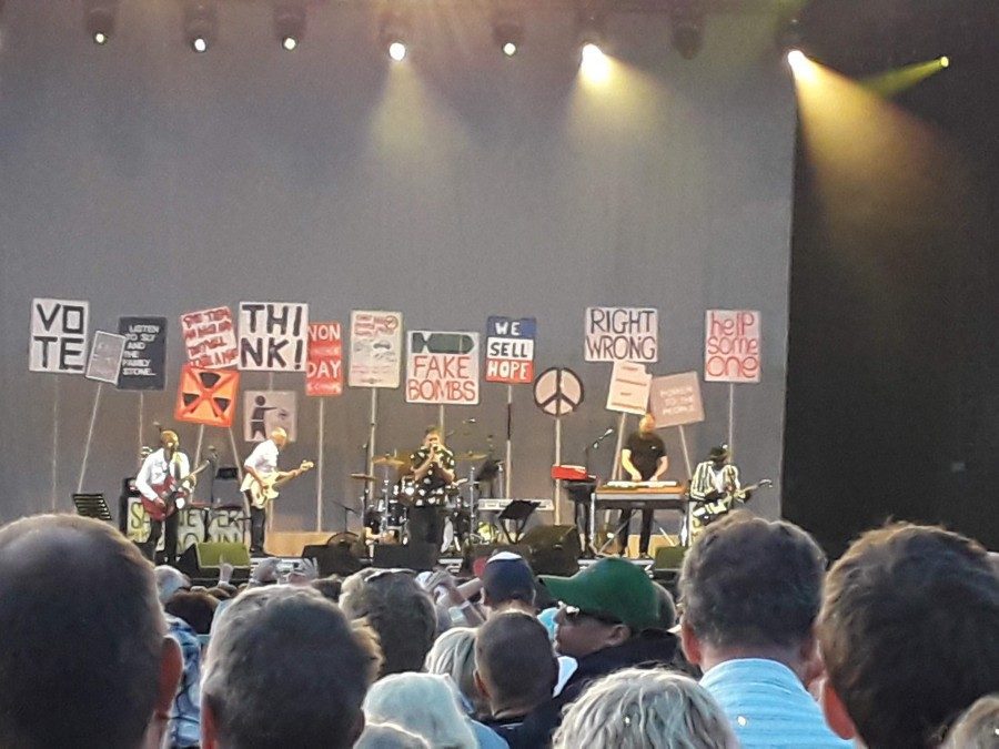 The Specials on the Common Stage at Victorious